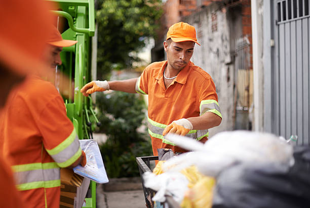 Best Commercial Cleanout Services  in Mission Nyon, CA